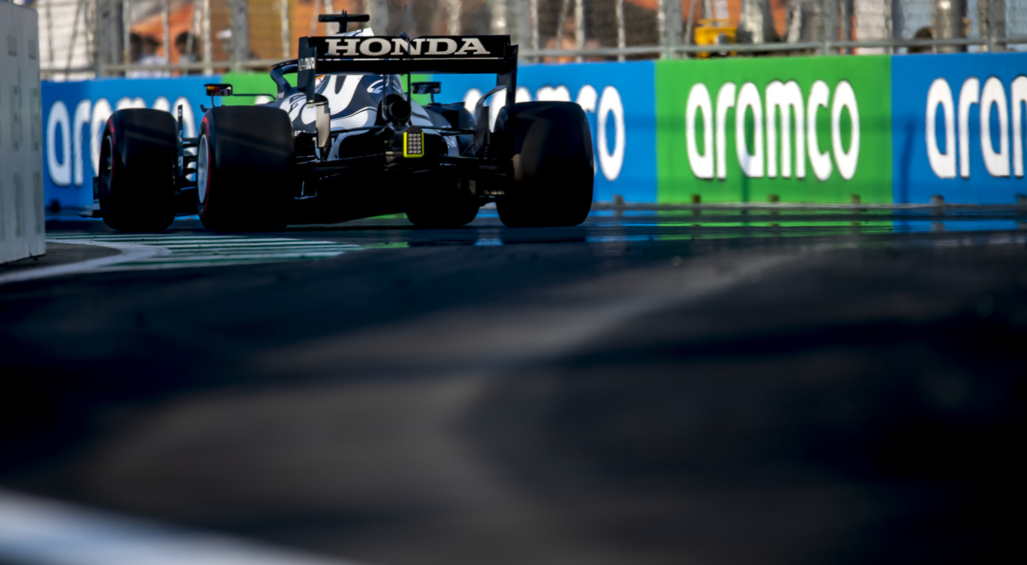 Yuki Tsunoda - Scuderia AlphaTauri, Jeddah Corniche Circuit, 2021