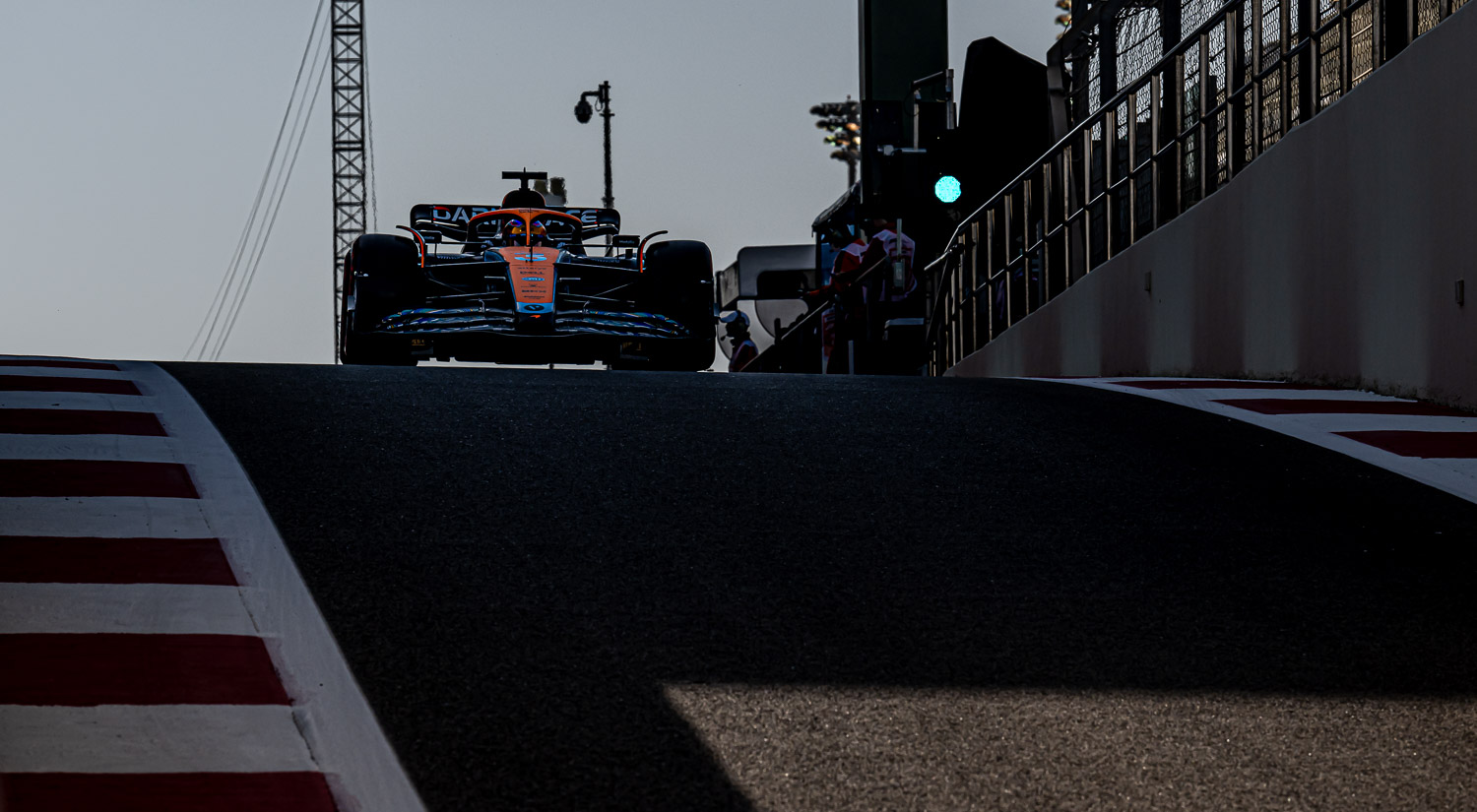 Daniel Ricciardo - McLaren, Yas Marina, 2022