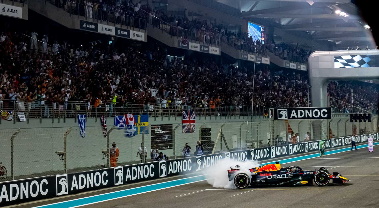 Max Verstappen - Red Bull Racing, Yas Marina, 2022